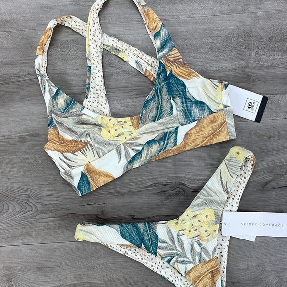 ☀️RIP CURL☀️ TROPIC SOL REVERSIBLE SKIMPY BIKINI SET - Picture 5 of 14